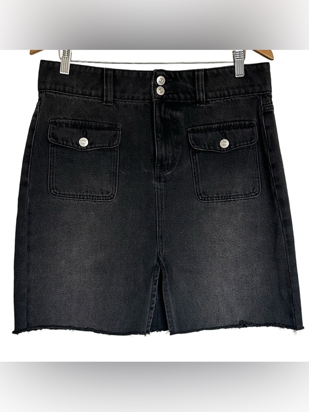 We The Free Women’s Denim Mini Skirt Black Faded Size 30 Raw Hem Pockets Stretch